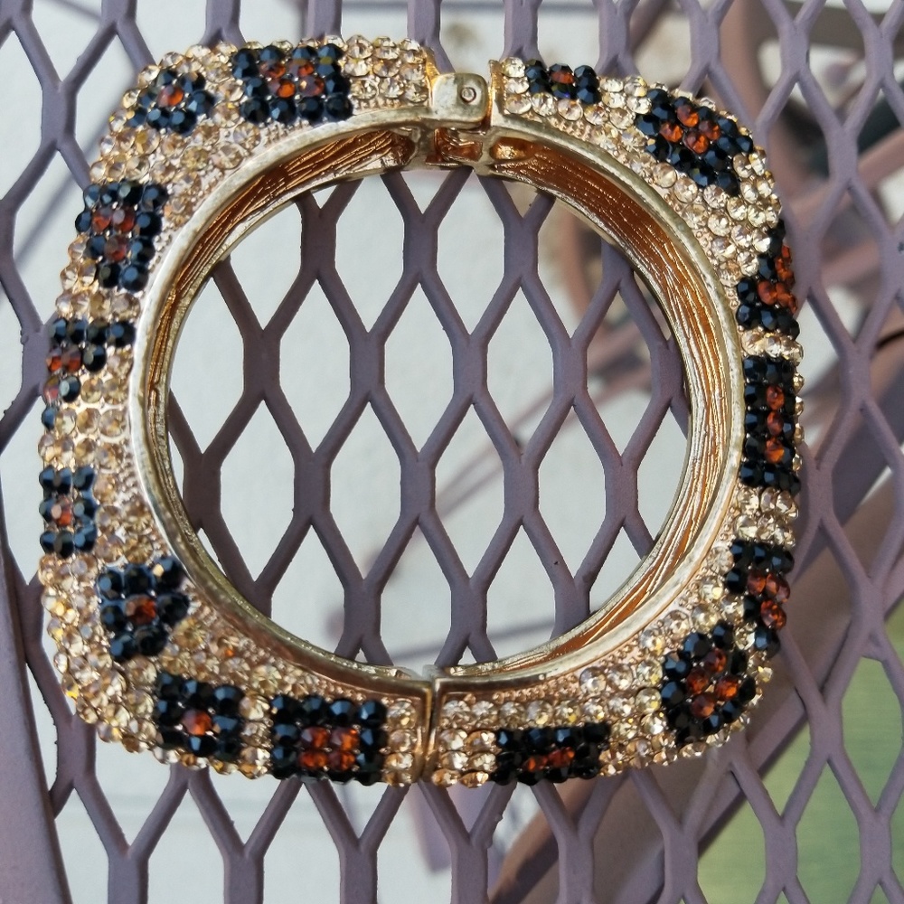 Leopard print bracelet
